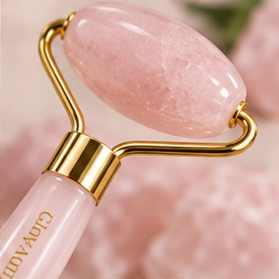 Rose Quartz Facial Roller gallery image 4